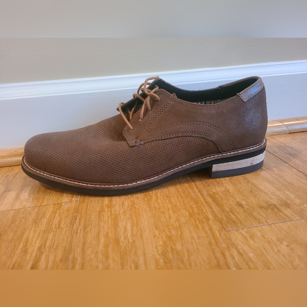 Dr. Scholls pair of shoes, Mens size 9